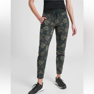 Athleta Trekkie North Printed Jogger, Terra Firma Olive